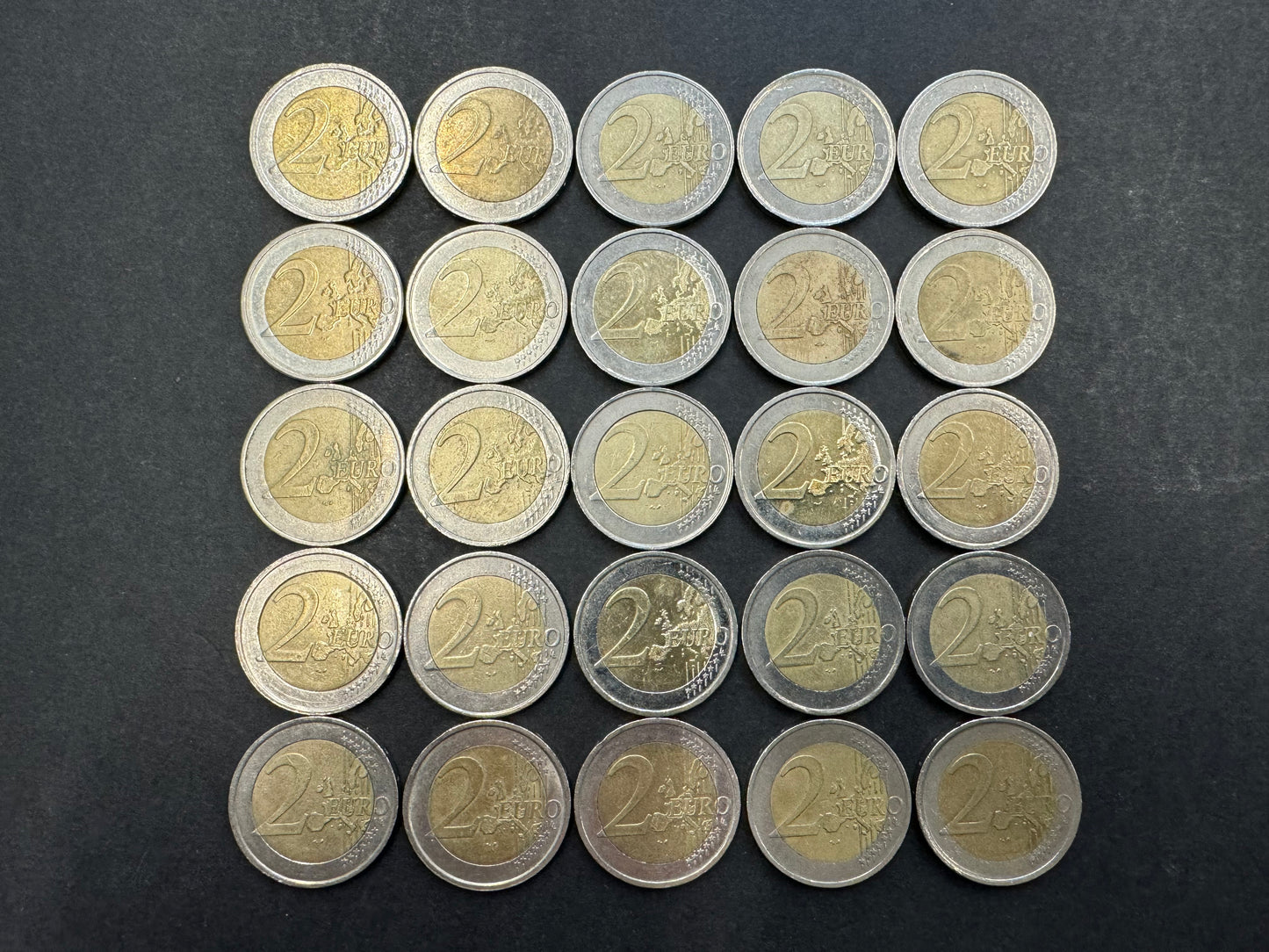 €2 Euro Coins - Useful change for your holiday to Europe