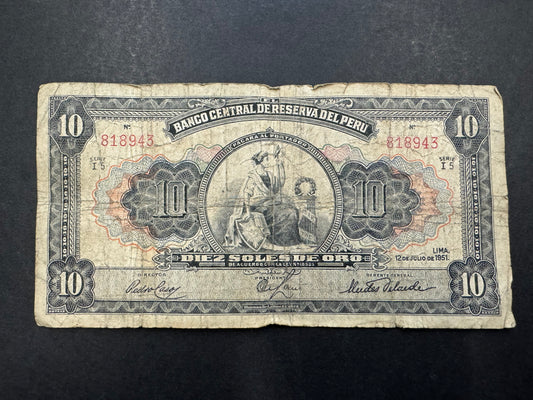 Rare 10 Soles De Oro Banknote From Peru (Dated 1951)